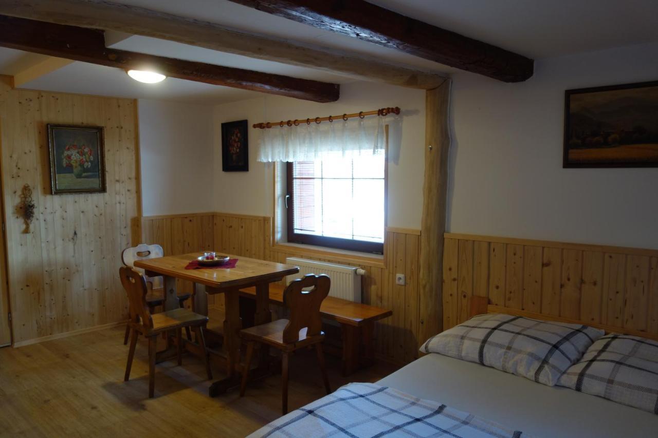 Hotel Pod Lipou à Dolní Brusnice Extérieur photo