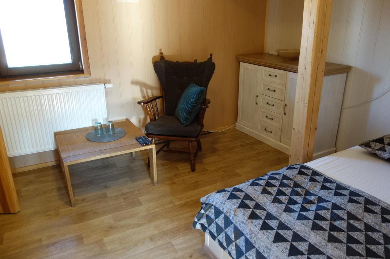 Hotel Pod Lipou à Dolní Brusnice Extérieur photo